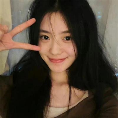 草裙春色